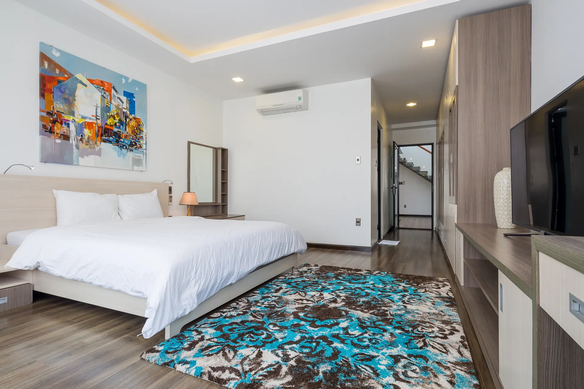 The Charming Pool Villa For vacation By My Khe Beach Da Nang 35
